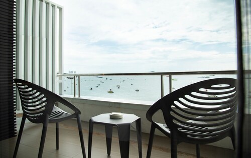 Baboona Beachfront Living