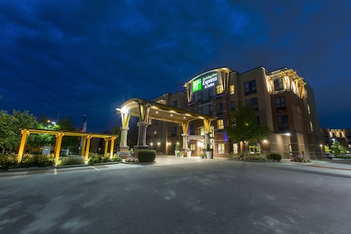 Holiday Inn Express Hotel & Suites Riverport Richmond by IHG