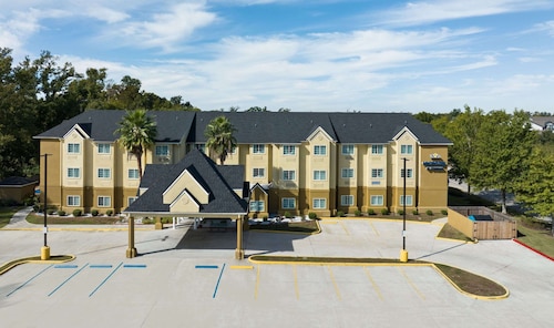 Microtel Inn & Suites by Wyndham Houma