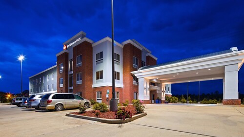 Best Western Plus Philadelphia-Choctaw Hotel and Suites