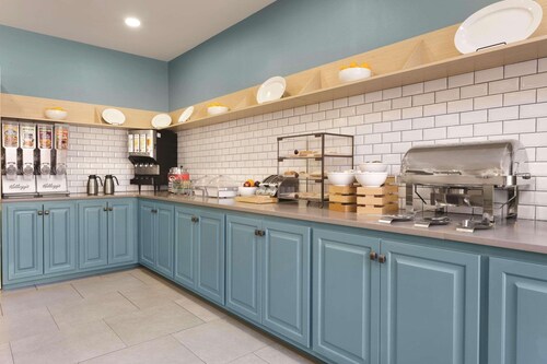 Country Inn & Suites by Radisson, Valparaiso, IN