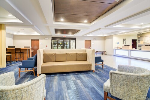 Holiday Inn Express & Suites Foley by IHG