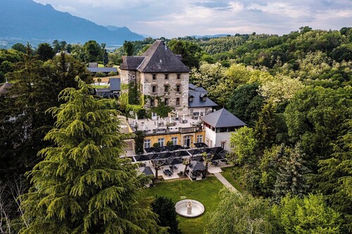 Le Chateau De Candie