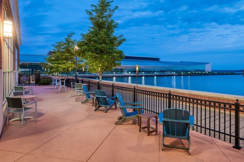 Sheraton Erie Bayfront Hotel