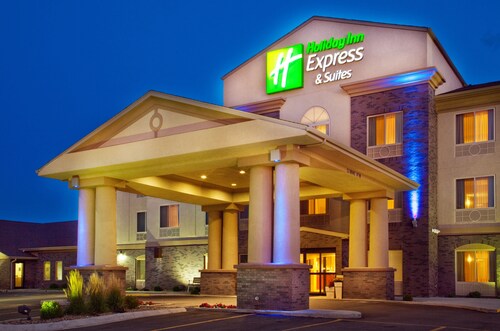 Holiday Inn Express & Suites Sheldon, an IHG Hotel