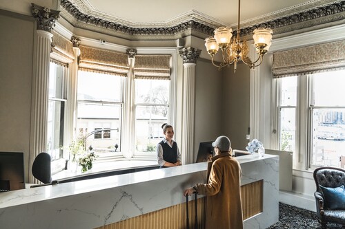 Salamanca Suites