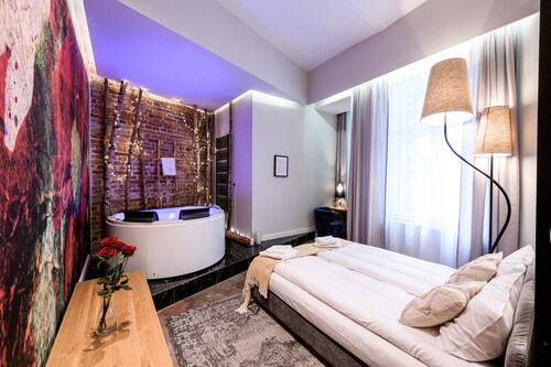Arts Apartments