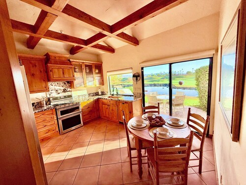 Stay Where the Legends Play - Front Row Fairway Views at PGA West Stadium