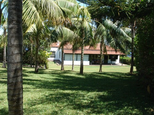 Beautiful villa/farmhouse in exclusive 5,000m2 botanical garden,  private pool