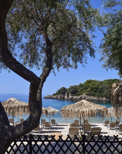 Prima Vista Beachfront Boutique Hotel