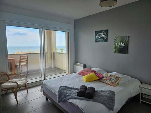 Appartement lumineux +Terrasse15m2, face mer, WIFI, Parking inclus,6pers, N°1