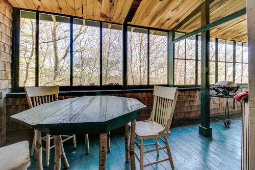 Historic Home with Large Deck, Free WiFi, Washer/Dryer - Near Beach and Downtown