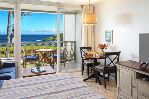 Islander on the Beach 246 Stunning Oceanfront!