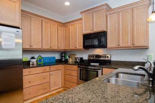 4 BR Corner Unit Oceanfront Steps to it all!