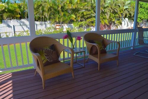 Maui Plantation Cottage Located Near Beach And Paia, Permitted Bbph 2017/0004