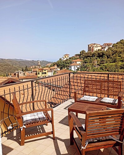 TYPICAL INDEPENDENT RESIDENCE, SWIMMING POOL / RELAXING OASIS, BARBECUE, DEHOR