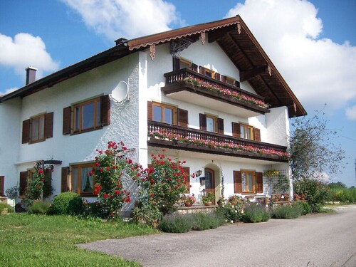 Ferienwohnung 70 QM, 2-5 Personen, 2 Schlafzimmer, Wohnküche, Bad/WC, Balkon