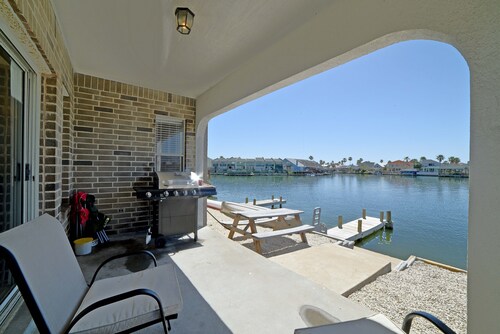 Country Girl Estates, the perfect salt water get away.