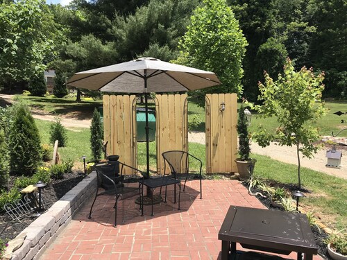 Adorable Cabin with big mountain views 12 Minutes to DT Asheville