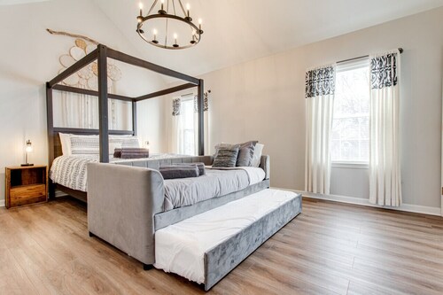 Family Friendly: Pirate Ship/Cargo Net/Cereal Bar