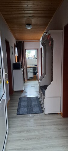 Moin und herzlich Willkommen,wir bieten unsere ebenerdige Fewo an!