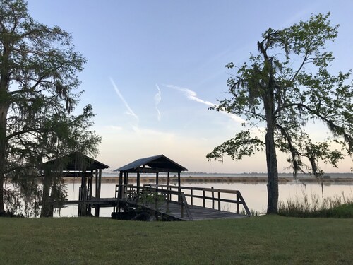 Heated Pool, Private Tennis/Pickleball Court, Private Dock on Satilla River
