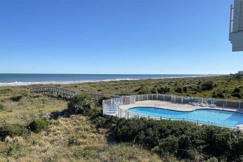 Wrightsville Dunes: Oceanfront Condo, 2 Pools, Tennis Court!!!