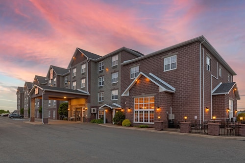 Best Western Plus Fredericton Hotel & Suites