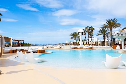 Destino Five Ibiza