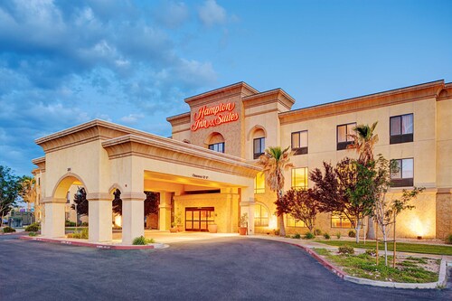 Hampton Inn & Suites Lancaster