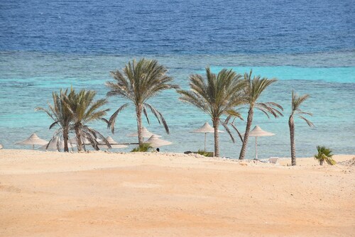 Wadi Lahmy Azur Resort