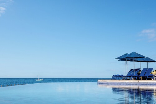 Marina Suites