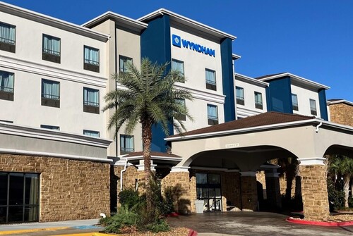 Wyndham Lake Charles Casino Area