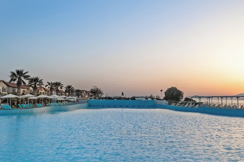 White Olive Marine Aquapark - All Inclusive