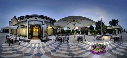 Hotel Postumia