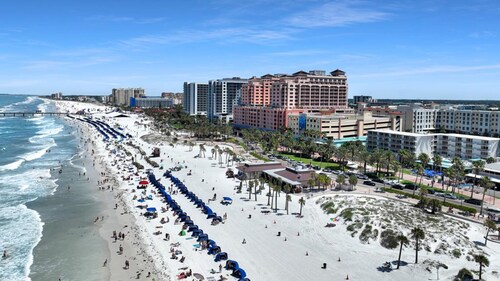 Pelican Pointe Clearwater Beach Hotel