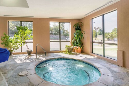 Comfort Suites Forrest City