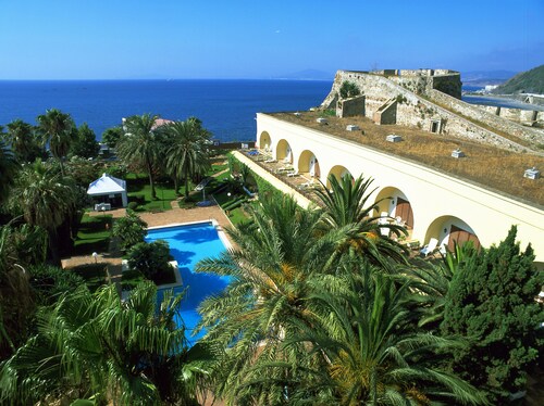 Parador de Ceuta Hotel La Muralla