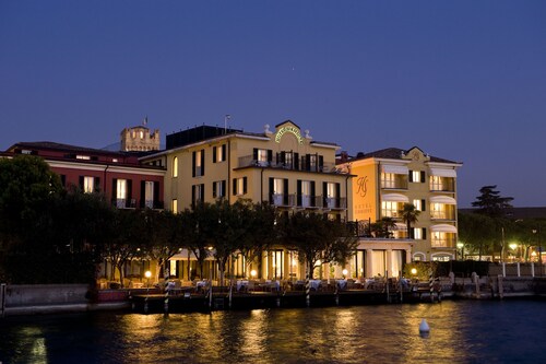 Hotel Sirmione e Promessi Sposi