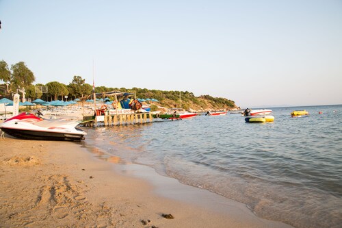 Tuntas Beach Hotel Altinkum