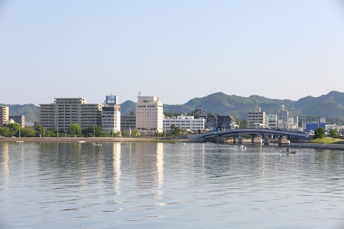 松江新城市酒店 