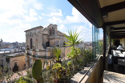 Suite Hotel Santa Chiara