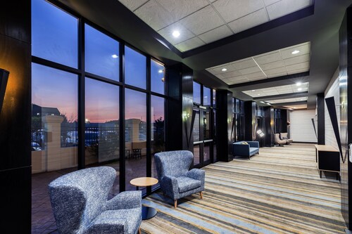 Holiday Inn Hotel & Suites Tulsa South by IHG