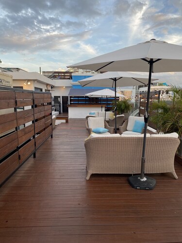 352 Guest House