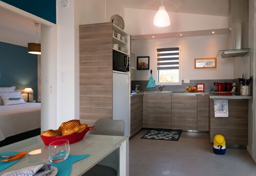 Apartment, exceptional sea view.