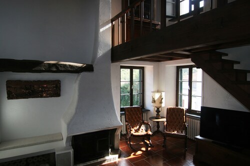 Centrally located, yet secluded house on the outskirts of Dolcedo