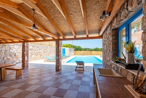 VILLA IVANA VACATION HOME FOR UP TO 16 PEOPLE