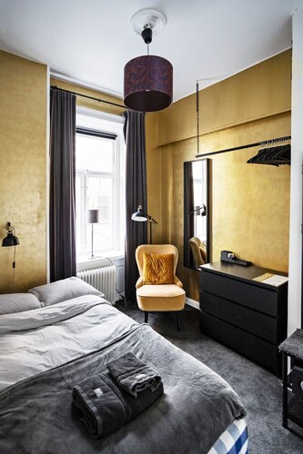 Eight Rooms