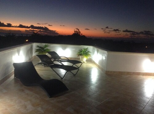Aurora Tropical - A Luxury 3 Bedroom Apartment In Gibbs, St. Peters, Barbados