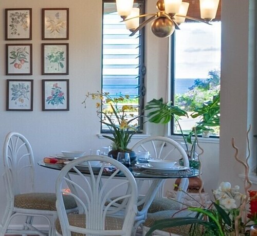 Elegant Tropical Villa w/ Ocean & Mountain Views - Walk to Beaches & Dining!